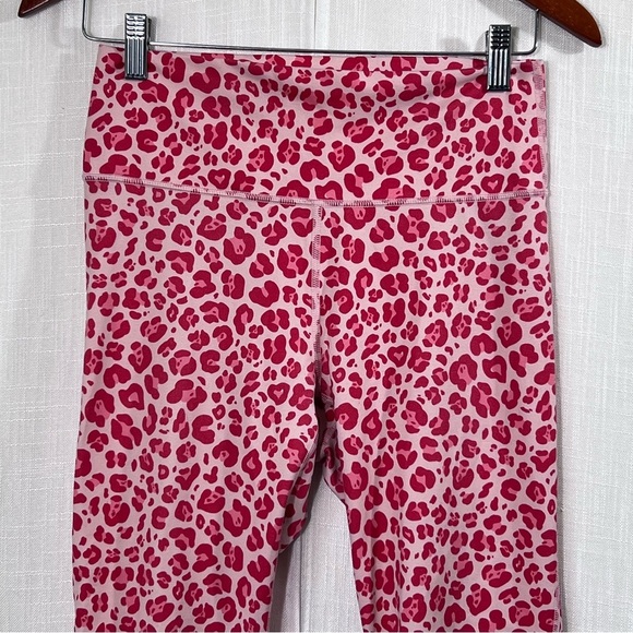 Fabletics Leopard Print 7/8 Powerhold Athletic Gym Workout Leggings Size S - Picture 3 of 12